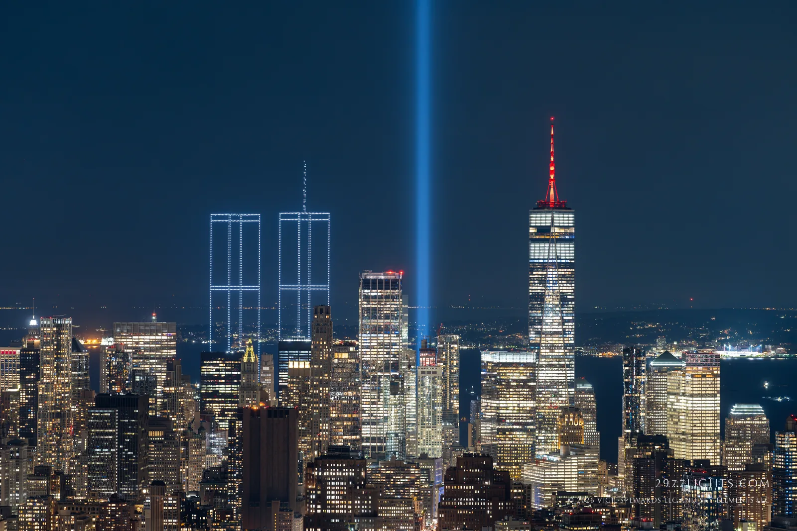 2.977 drones recrean las Torres Gemelas sobre Nueva York el 9 de septiembre de 2026. Cortesía de Vigil Stewards LLC y Sky Elements LLC.